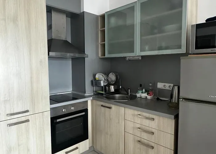 Relaxing - 100 Meters From The Sea * Tjernomorets