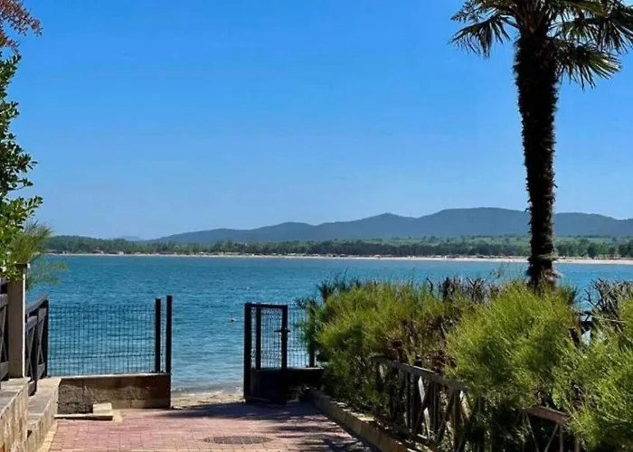 Relaxing - 100 Meters From The Sea Apartment Chernomorets