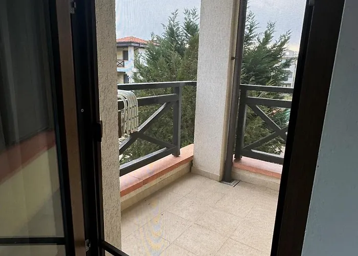 Relaxing - 100 Meters From The Sea * Tjernomorets